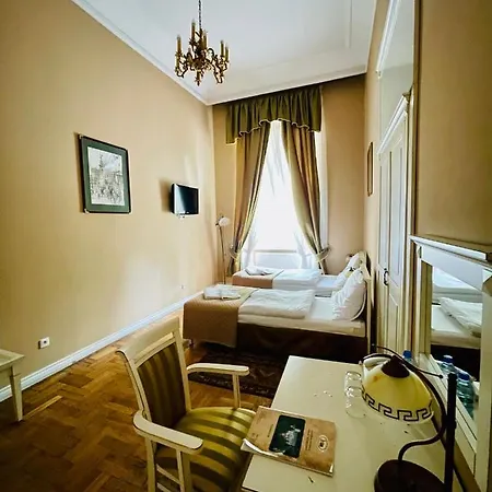 Palac فندق Biedrusko