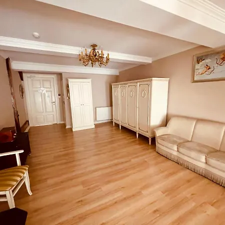 Palac מלון 3*