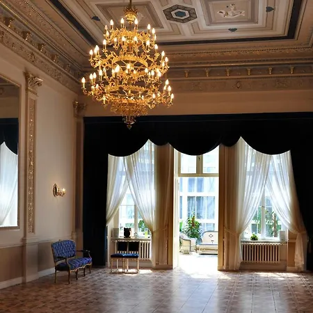 Palac 3*