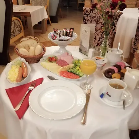 호텔 Palac Biedrusko