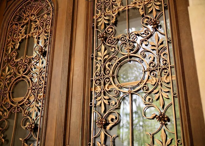 Ξενοδοχείο Palac 3*