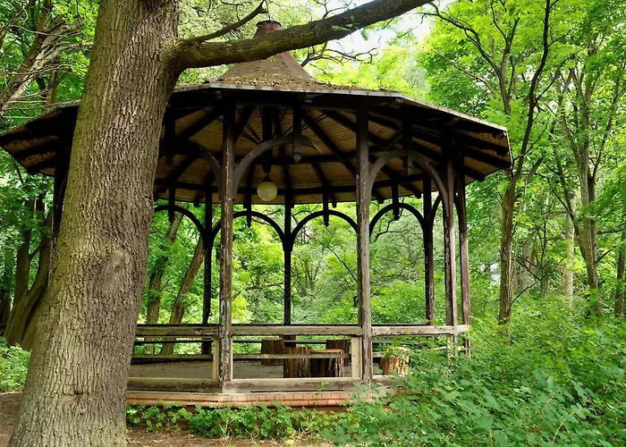 Palac 호텔 Biedrusko