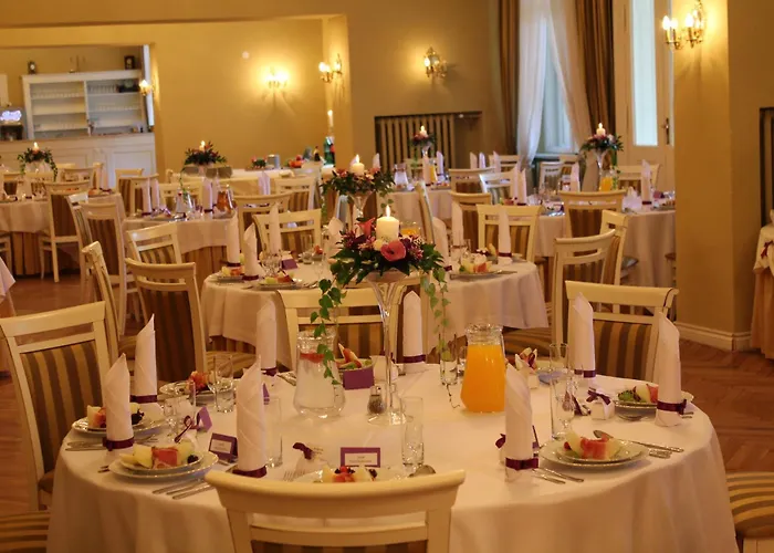 Hotel Palac Biedrusko