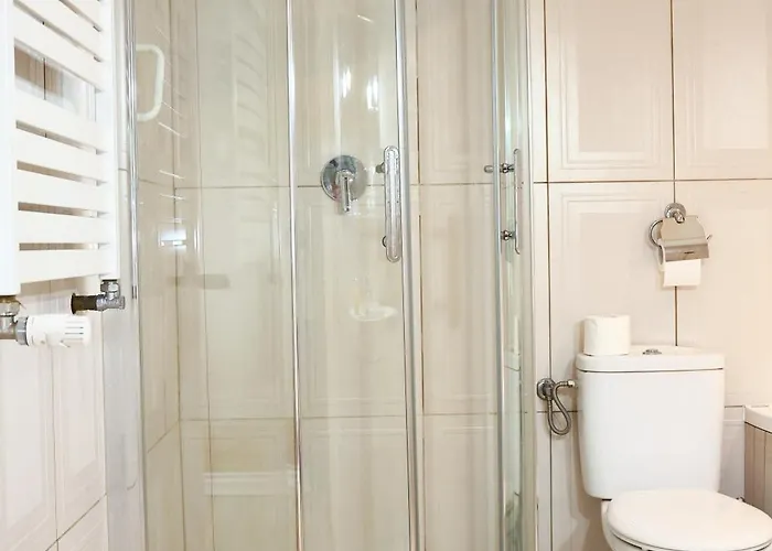 Palac 호텔 Biedrusko