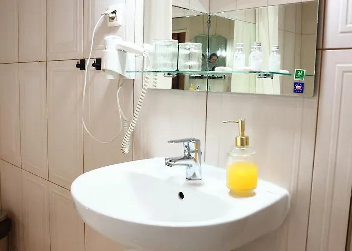 Hotel Palac Biedrusko