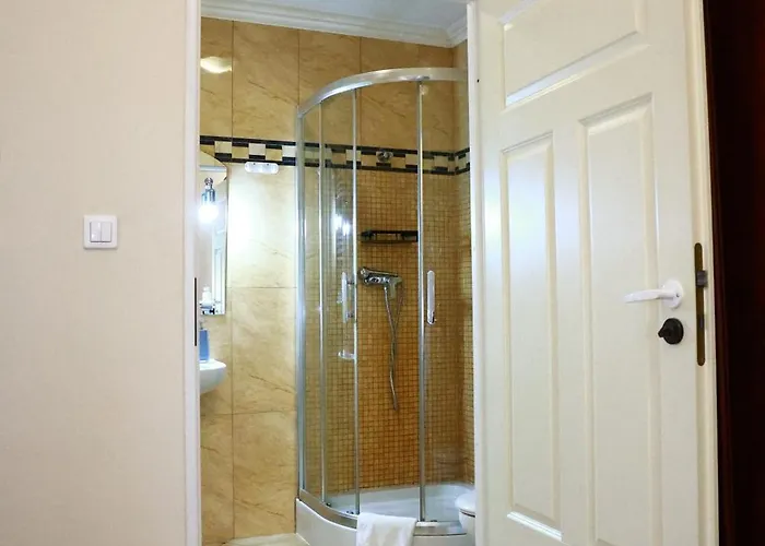 호텔 Palac Biedrusko